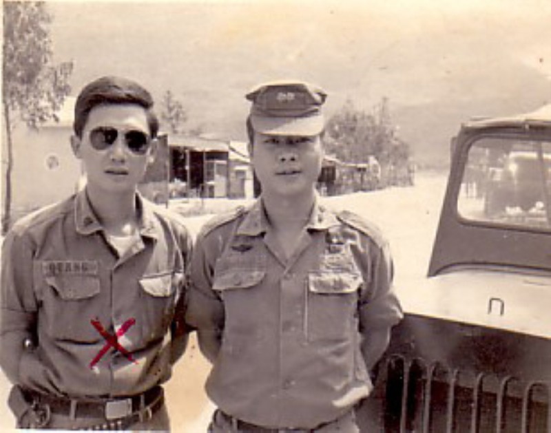 2 sĩ quan quân y QLVNCH tại đèo Hải Vân