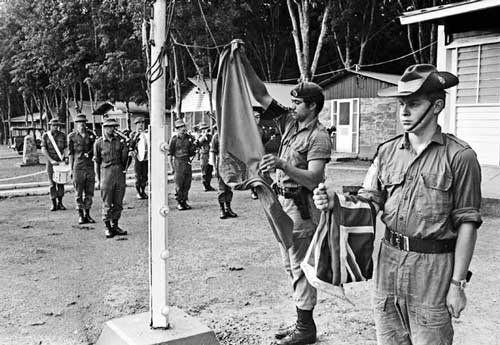 Quân đội Úc và Tân Tây Lan triệt thoái khỏi Việt Nam năm 1971 Quân đội Úc và Tân Tây Lan triệt thoái khỏi Việt Nam năm 1971